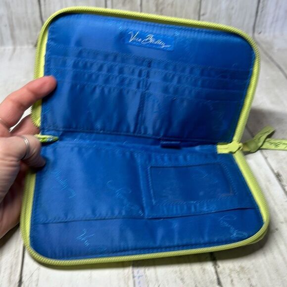 Vera Bradley Citrus Green Blue Elephant Paisley Wallet - Picture 4 of 6